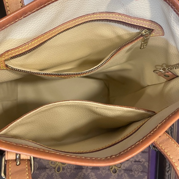 Authentic Louis Vuitton Bucket GM - Picture 10 of 15